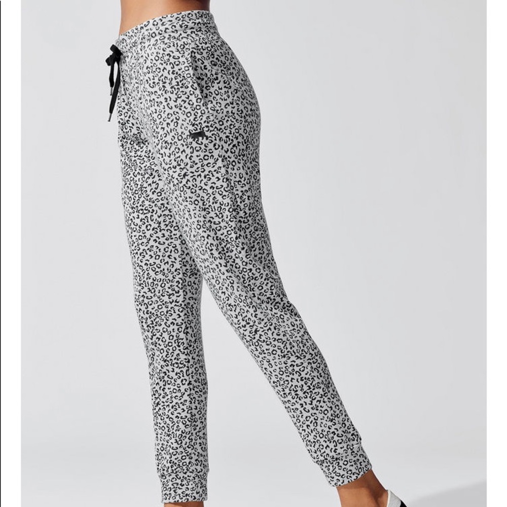Running Bare Sweatpants C